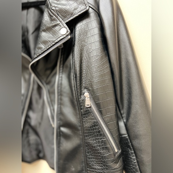 Bernardo polyurethane leather Jacket - Picture 7 of 9